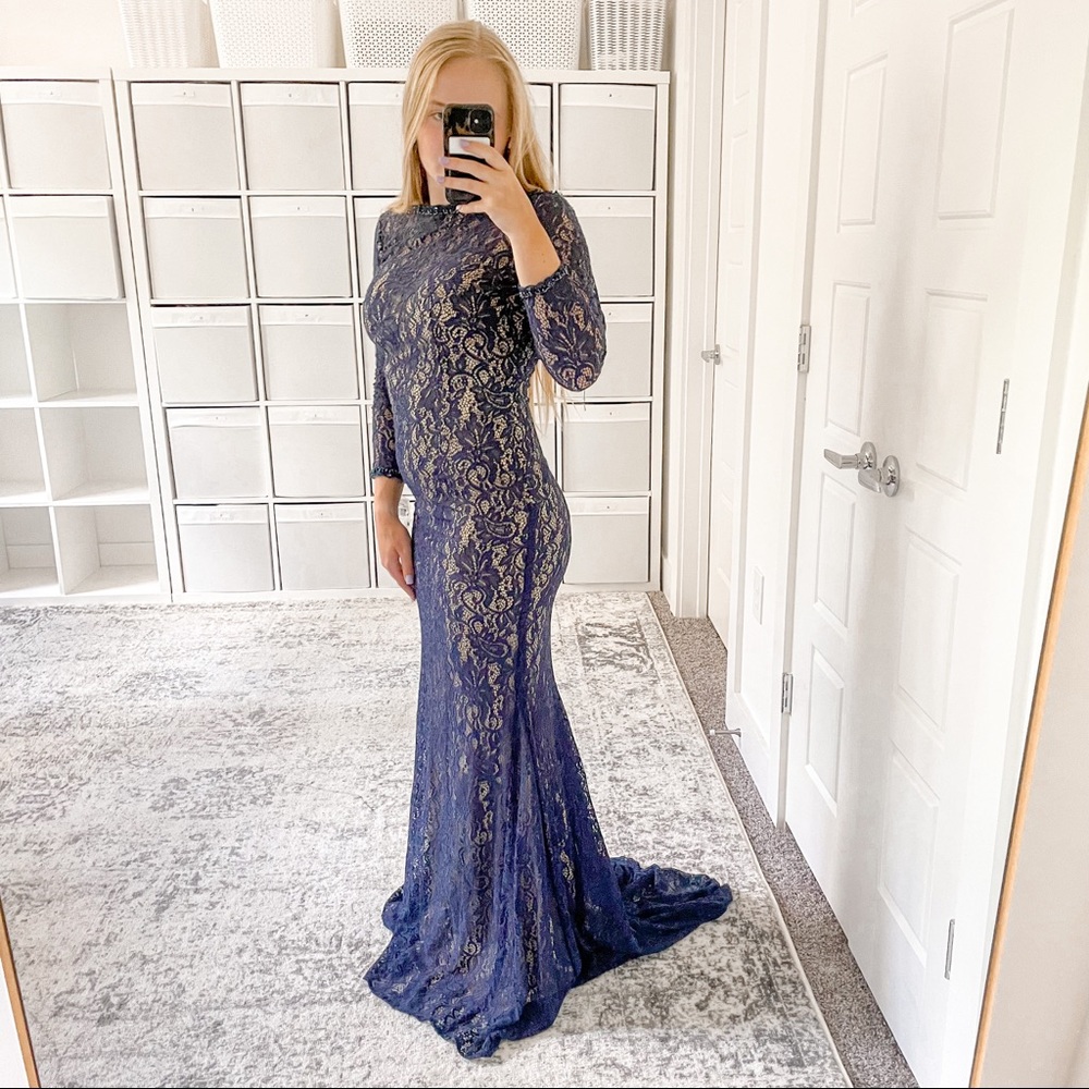 NEW Mac Duggal Lace Long Sleeve Gown Maxi Dress - Picture 3 of 8
